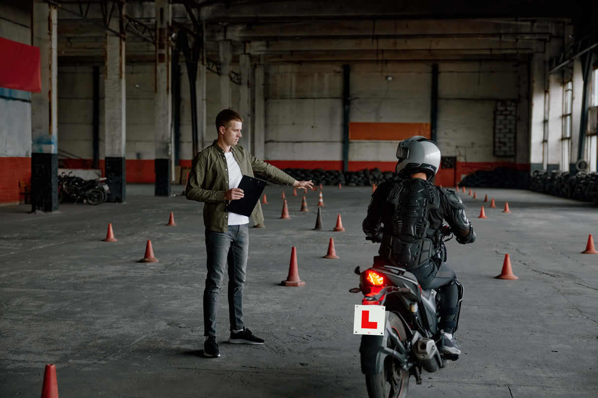 Display Card Motorcycle L Plate Kits 10 x Complete Kits And All Fittings Per Card